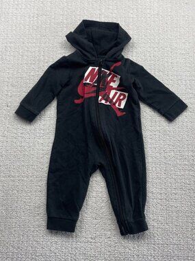 Nike Air Jordan Baby Footed Sleeper 12M Zip-Up One-Piece Pajamas Red / Black